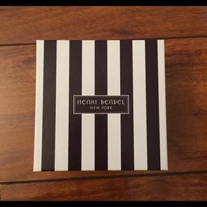 Henri Bendel small collectible paper box